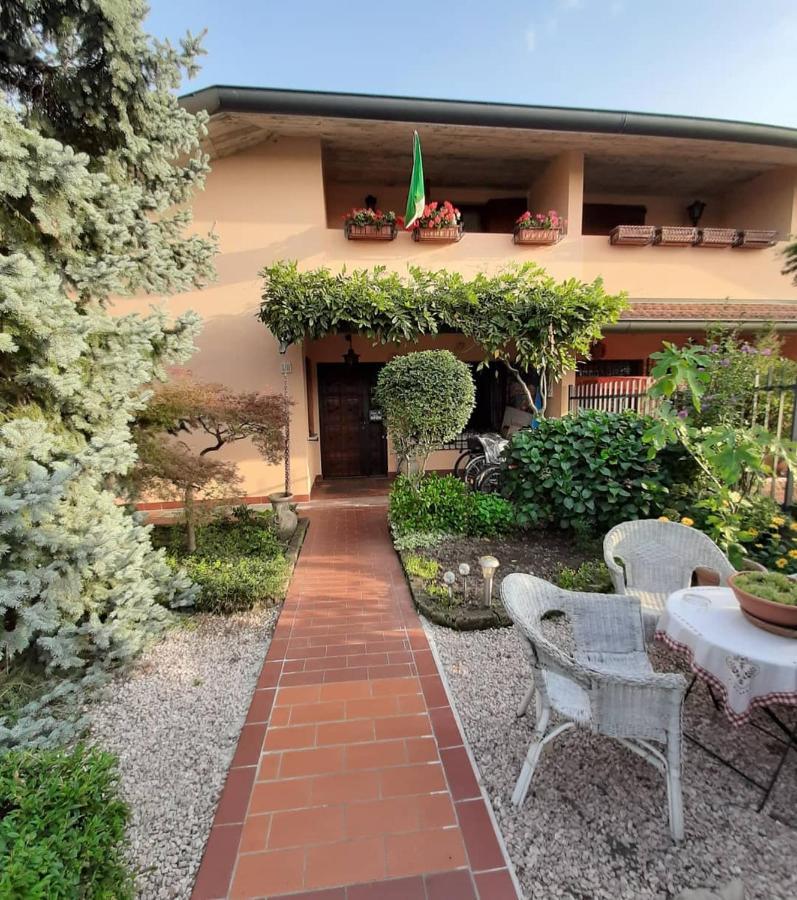 B&B L'Isola Di Casa Brembate Eksteriør billede